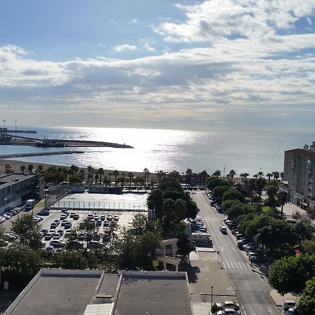 Apartamento Plaza Reina Apartment Malaga Ngoại thất bức ảnh