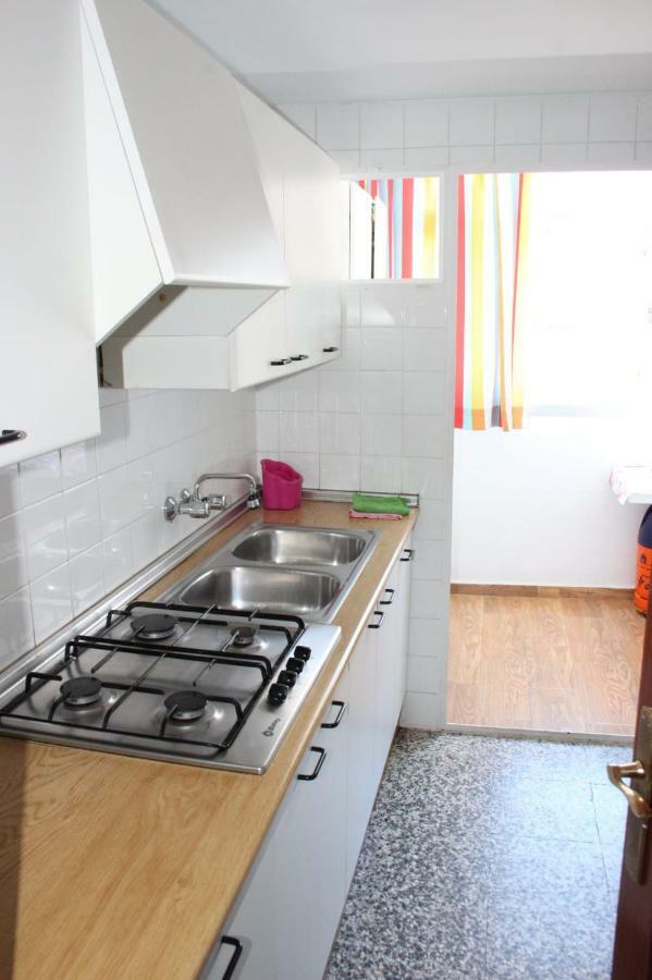 Apartamento Plaza Reina Apartment Malaga Ngoại thất bức ảnh