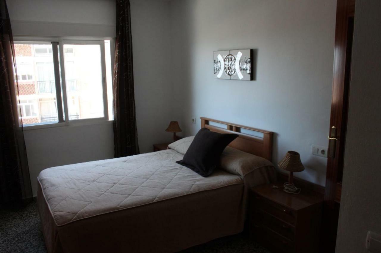 Apartamento Plaza Reina Apartment Malaga Ngoại thất bức ảnh